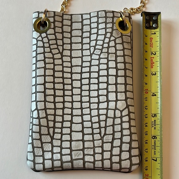 NEW Leather cell phone crossbody/pouch - Picture 10 of 12